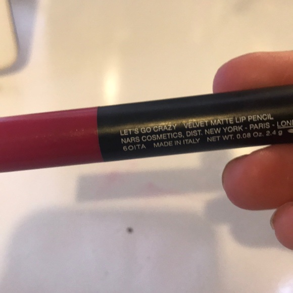 NARS Lipsticks - Picture 2 of 4
